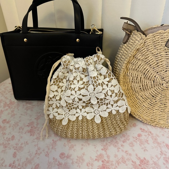 Crossbody purse bundle - Picture 6 of 9